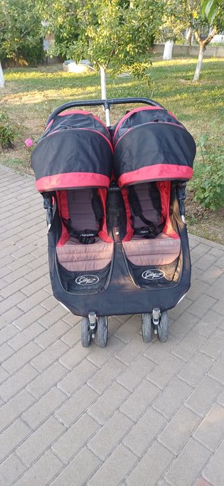 Carucior gemeni City Mini