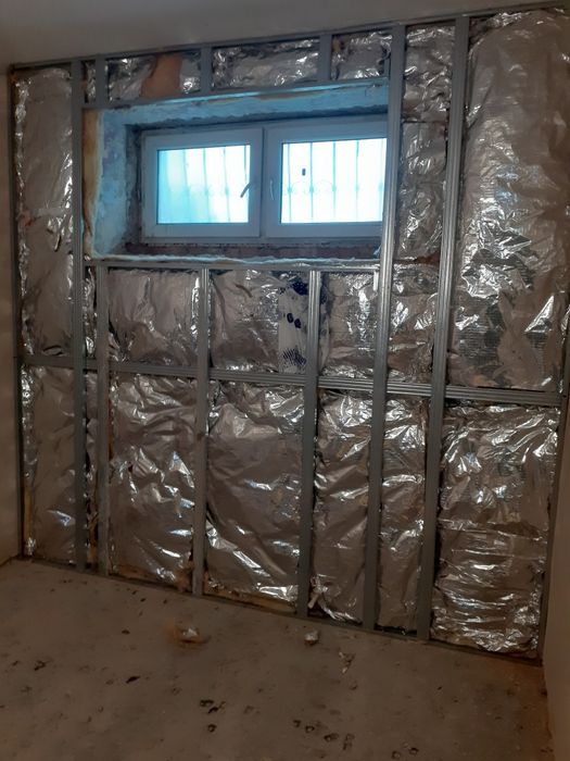 Execut lucrări de construcții!