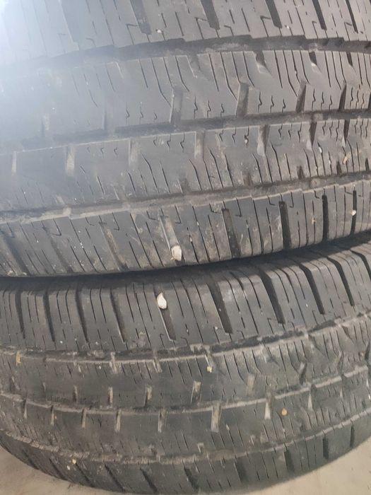 2бр.всесезонни гуми 225/75/16C Continental