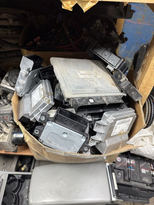 Части от Passat B6 модули,компютри