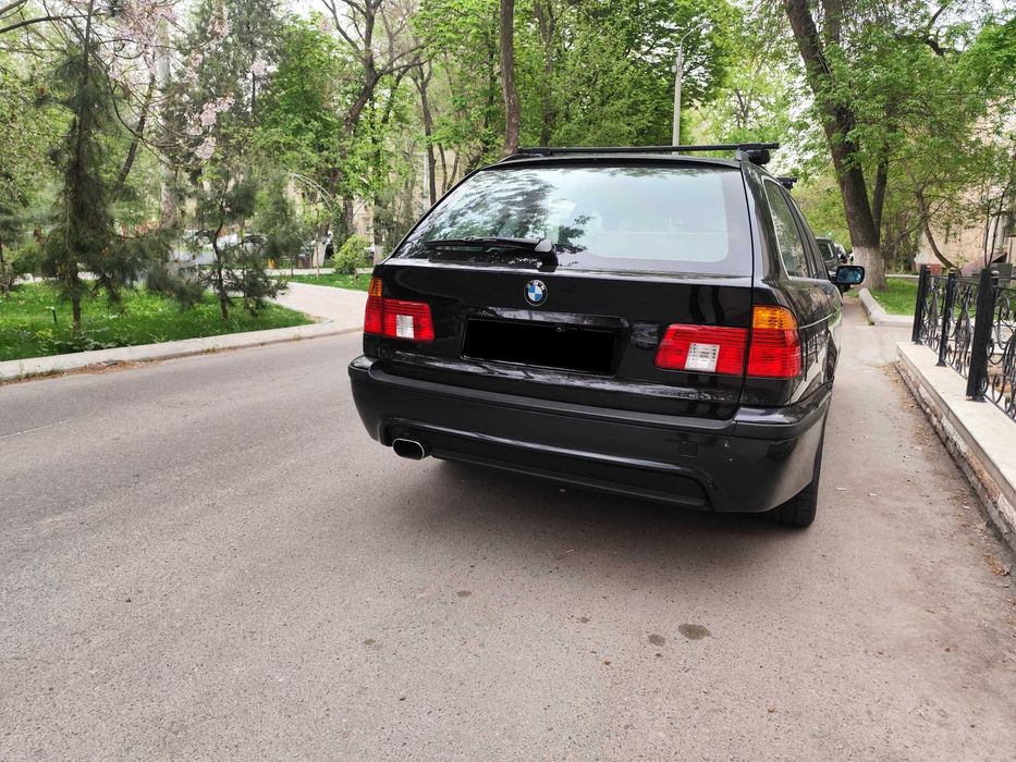 BMW E39 528 Touring