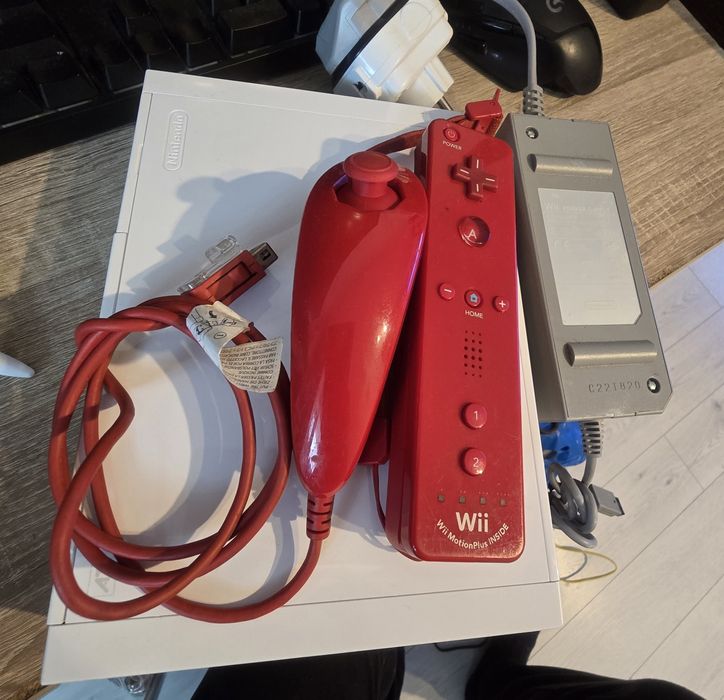 Nintendo Wii plus maneta WII Motion Plus