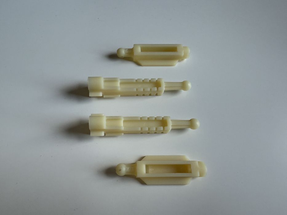 Щипка/Държач за ксенонови фарове за BMW e39