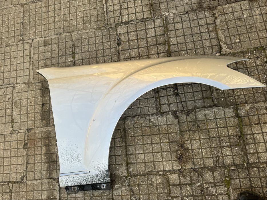 Преден десен калник за Mercedes S320 W221 2007г