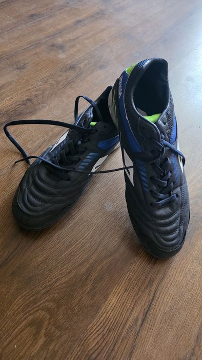 Сороконожка бутсы