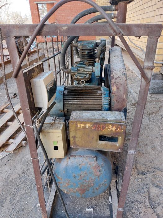 Компрессор поршневой 15 кВт б/у