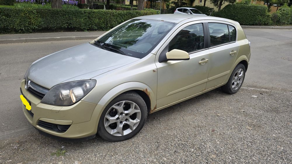 Vand Opel Astra H varianta COSMO