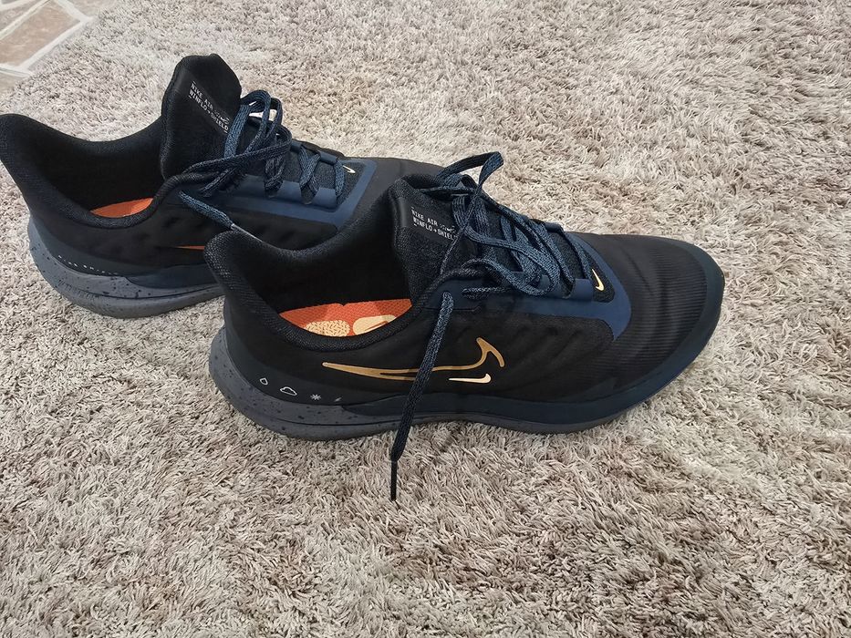 Мъжки  маратонки  без забележки