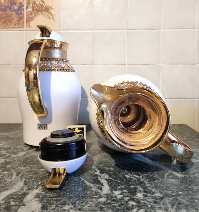 Продам термосы разной емкостью