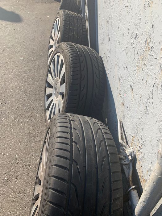 Vând roți și cauciucuri