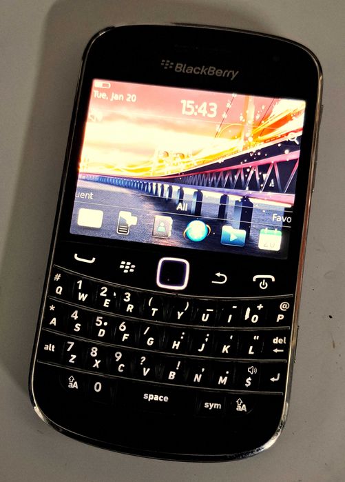 telefon mobil smartphone blackberry bold 9900 stare buna