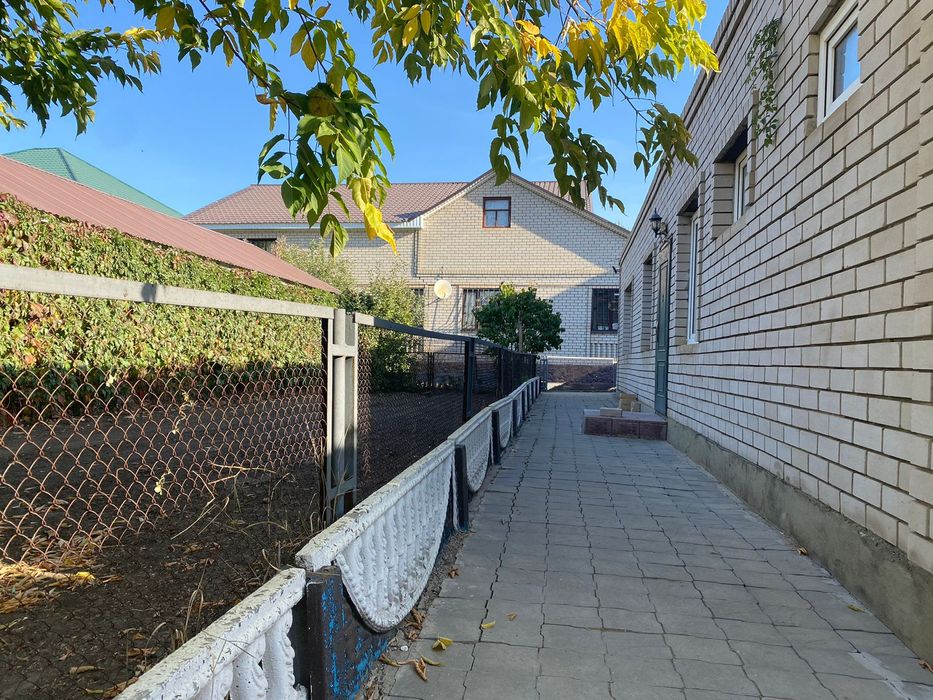 Продам Большой Дом Мансардный. 12 мкр