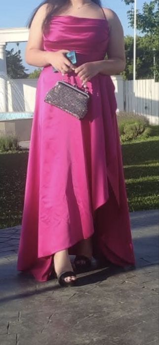 Rochie eleganta {este facuta pe comanda}