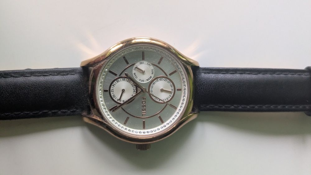Дамски часовник Fossil