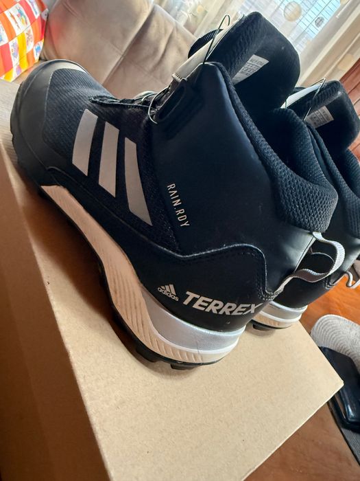 Маратонки скарпини