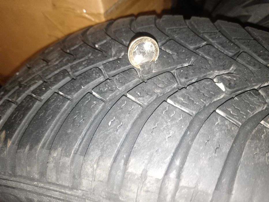 4бр Гуми, тип всесезонни