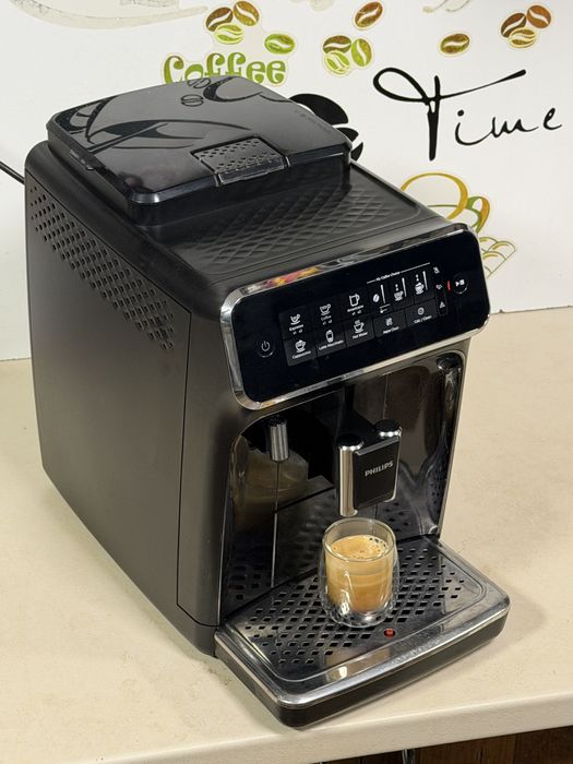 Кафемашина кафе автомат Philips EP3246 с гаранция