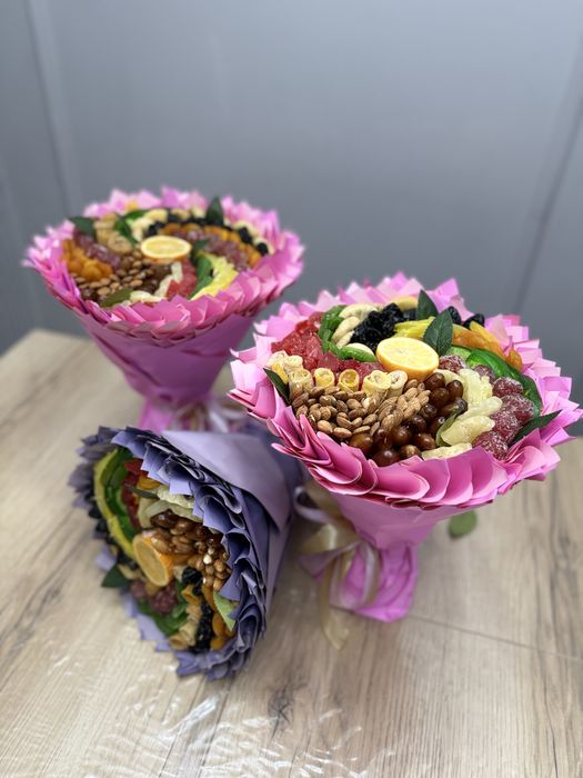 Букеты и корзины из Сухофруктов