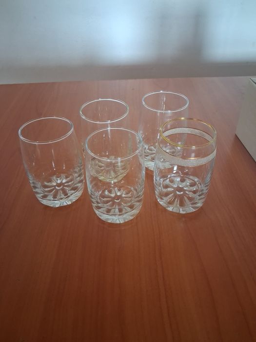 Продам стаканы почти новые
