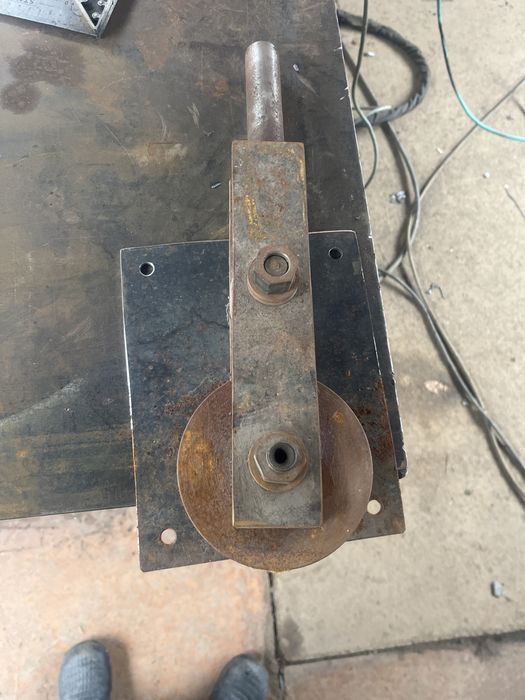 Трубагиб под профиль 20х20