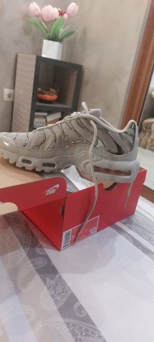 Nike DN чисто нови 38’