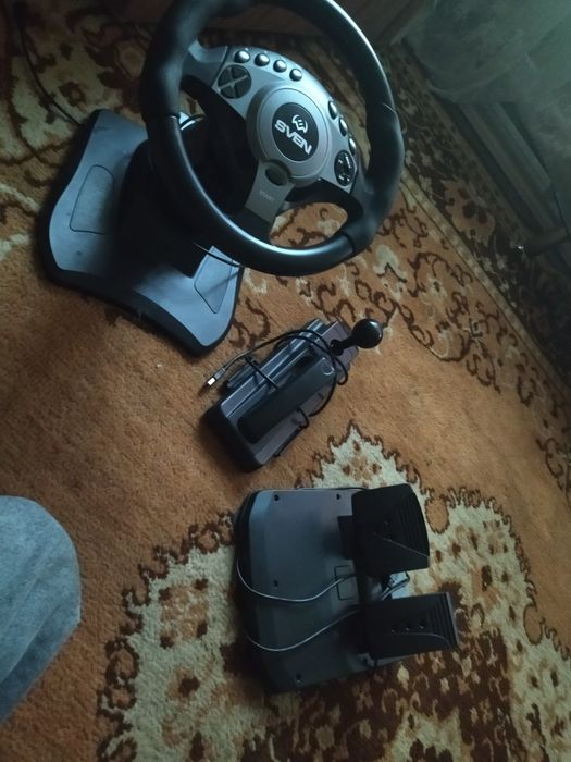 Продаю руль игрой со всеми предметоми