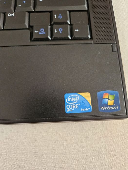 Laptop dell i5 v pro