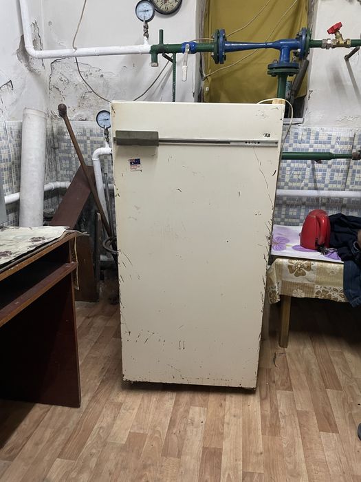 Продам холодильник