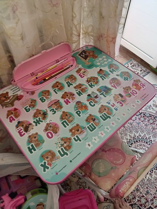 Детский столик и стул