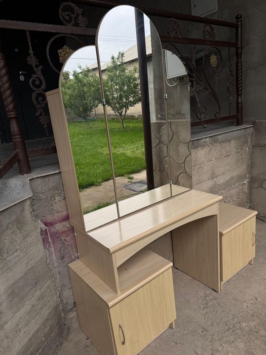 Комод айнасымен, 2тумбочка