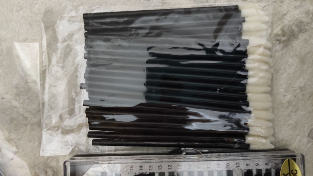 Тренировъчна глава и материали за миглопластика