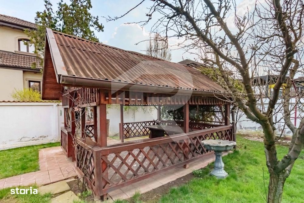 Casa spatioasa cu vedere la Lacul Grivita | 5 dormitoare | teren 793 m