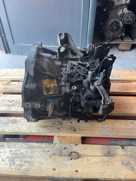 Скоростна Кутия TOYOTA AVENSIS 2.2 D-CAT 177к.с.-Ръчна 6ск.