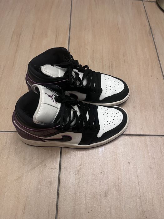 air jordan mid 1 bordeaux snakeskin