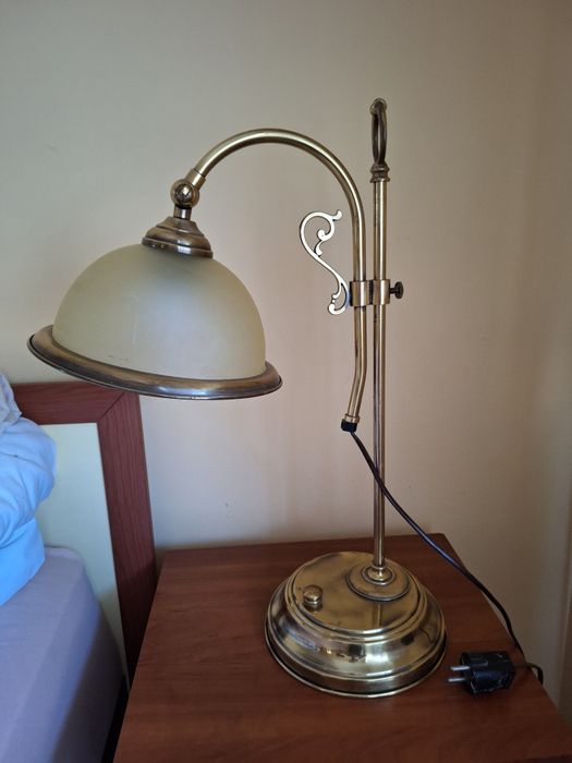 Настолна лампа с месинг
