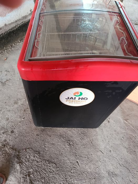 Продаю морозильник для мороженого