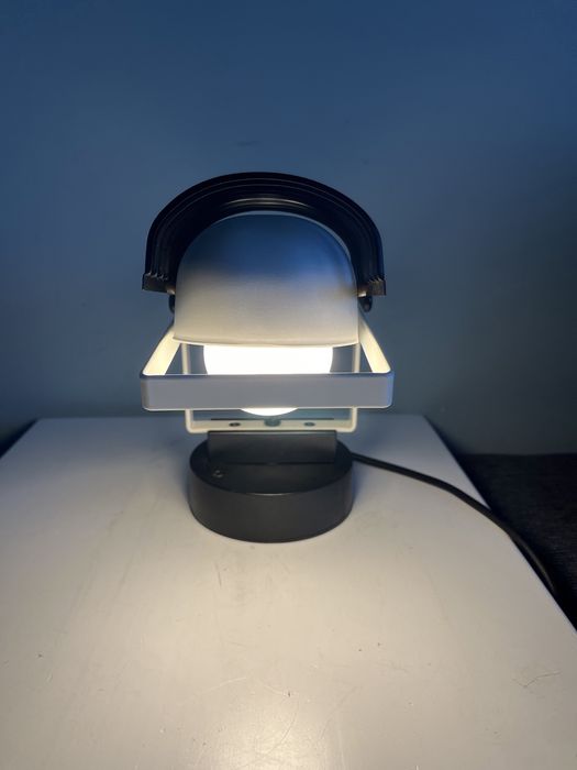 Настолна лампа / Artemide / 70-те