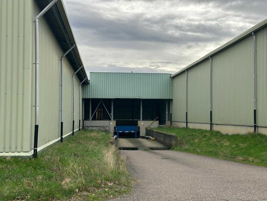 Hale Industriale Metalice 9000mp