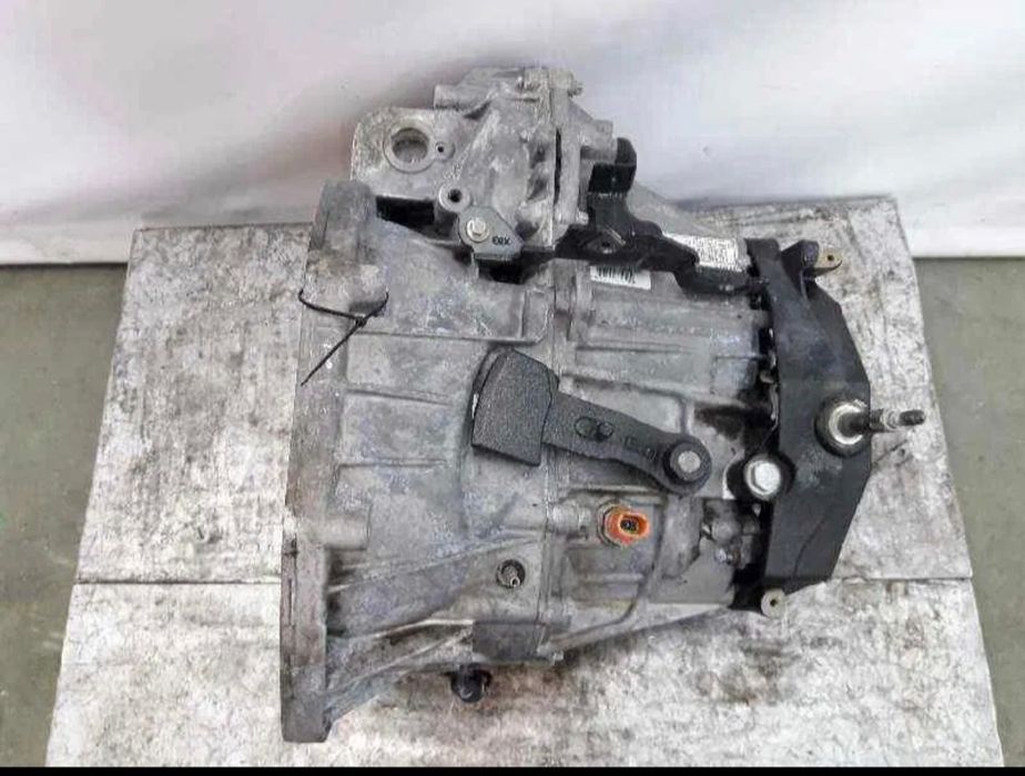 cutie de viteze renault trafic ,opel vivaro 2.0 dci 6 trepte