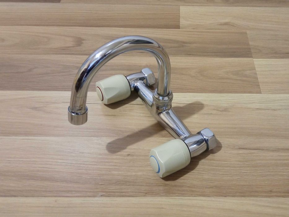 Смесител за мивка Видима