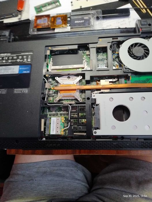 Dezmembrare laptop ASUS K52J, memorii, proc I3, I5, vezi anunt