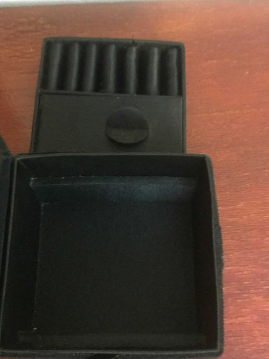 Бижутерска кутия с огледало