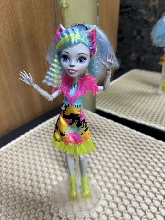 Продам куклу монстр хай!