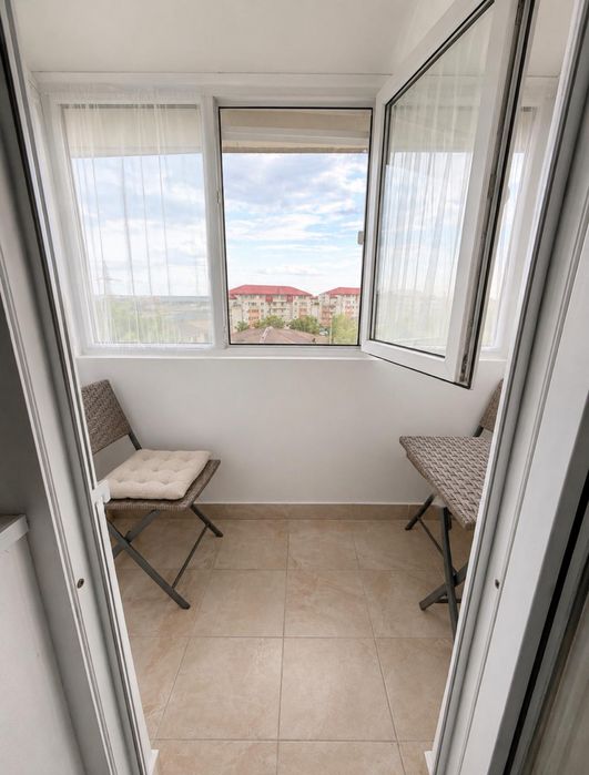 Vand apartament  decomandat