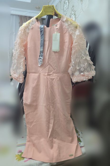 Срочно сотилади умуман кийилмаган