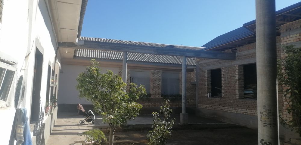 Do'rmonda 7 so'tik uy sotiladi