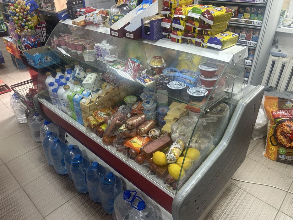 Продам витриный холодильник Б/У