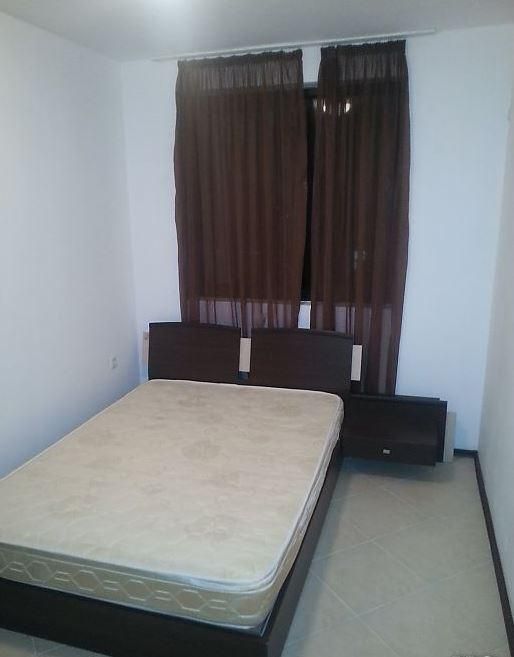 Дава се под наем Двустаен апартамент в Бургас, Възраждане - 74 кв.м за 408 € - Снимка #3