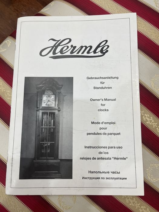 Наполтные Часы Hermle