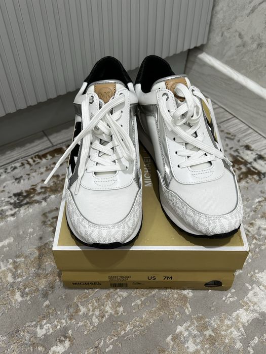 Кроссовки Michael Kors